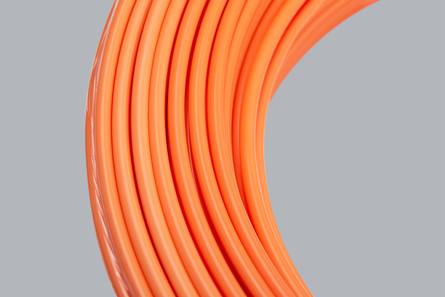 不同颜色的FEP管在化学实验中有哪些具体应用？